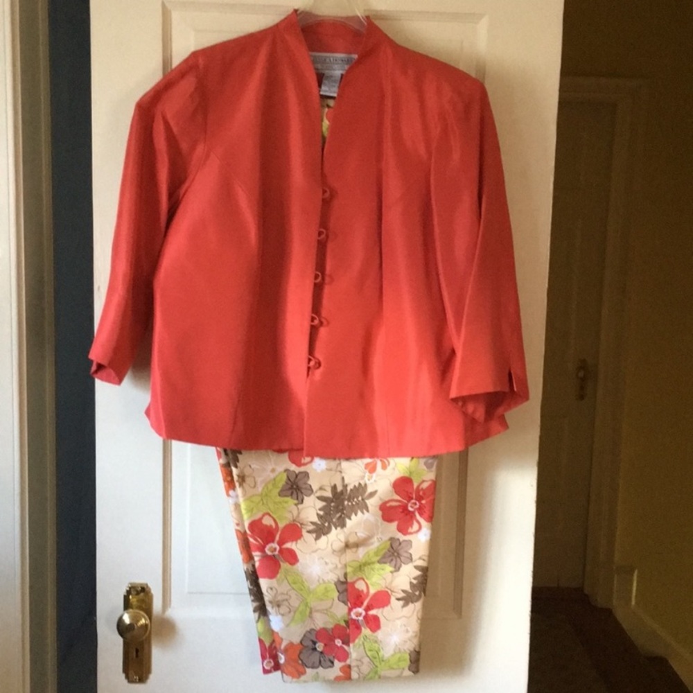 Coral silk pantsuit 18wp